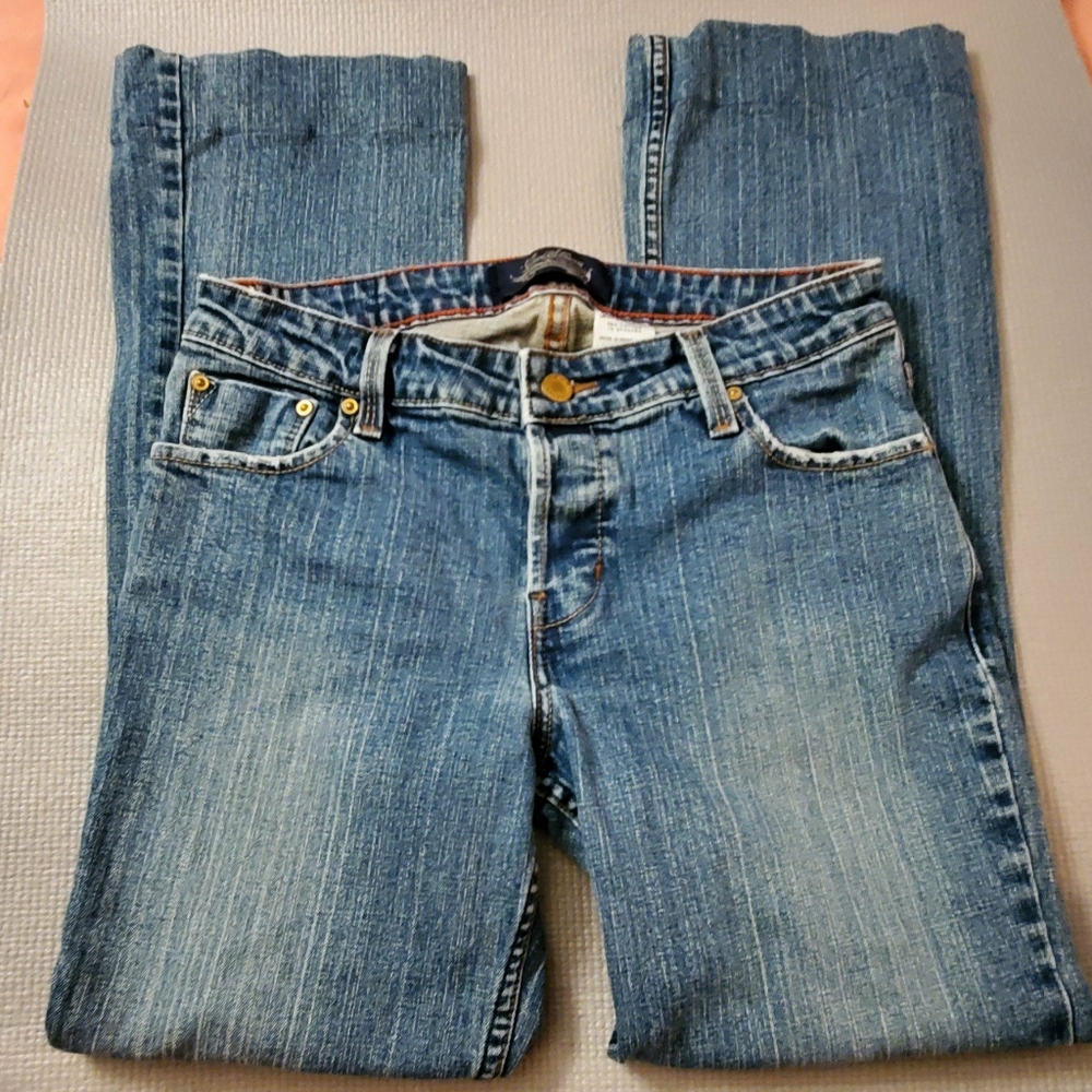 Levi's Low Rise Boot Cut Jeans
